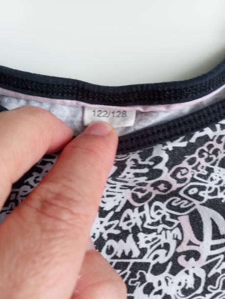 Triko s dlouhým rukávem, 122