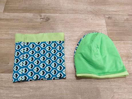 Set čepice a nákrčníku (zelená), 110