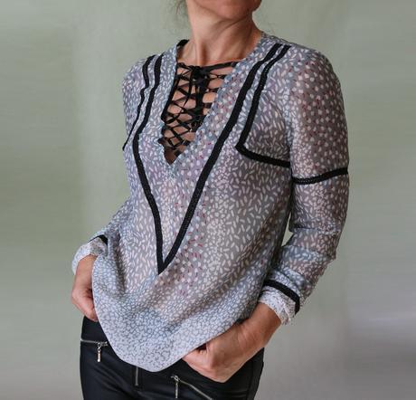 Nová jemná halenka se šněrováním ovs vel.34, ovs,34 / xs