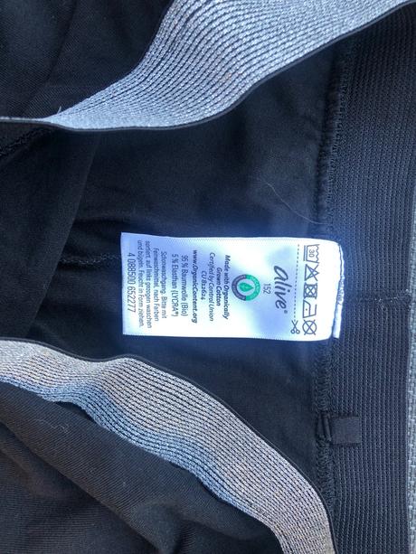 Cerne leginy se stribrnou gumou v pase 152, alive,152