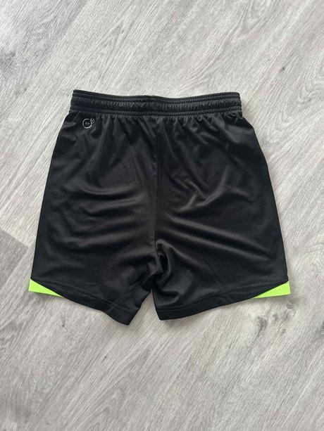 Prodám dětské kraťasy puma vel.152, puma,152