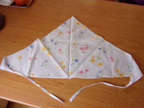 Kšiltovka + šáteček, 116