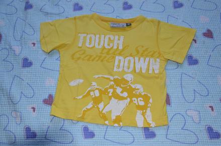 Žluté tričko s potiskem, 92