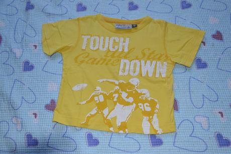 Žluté tričko s potiskem, 92