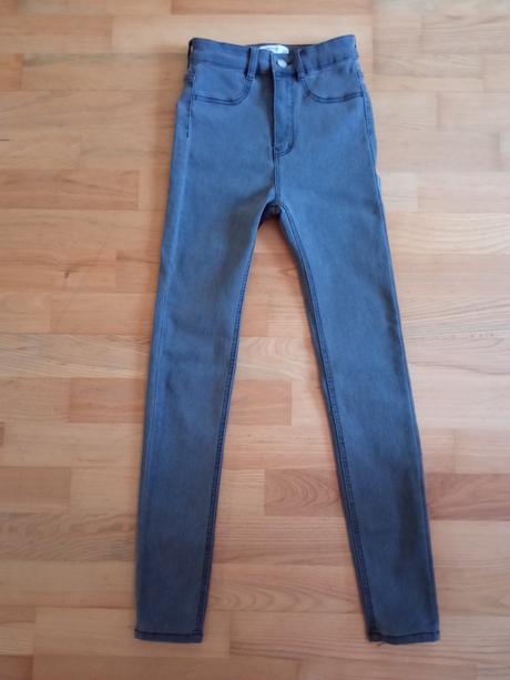 Pružné šedé džíny, pull&bear,34