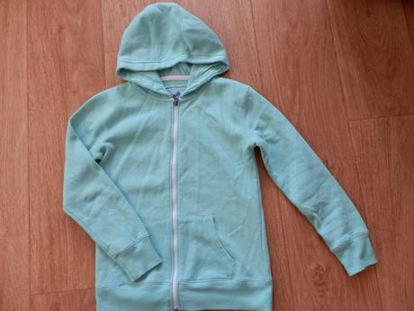 Mikina velikost odhadem, 158