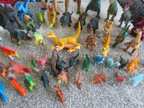 Dinosauři-velká sada 49 ks,veliké 5 až 38 cm,