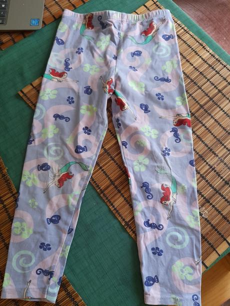 Daruji legíny s ariel,díra na koleni, 86