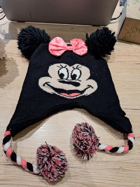 Dívčí čepice značky minnie mouse., 56