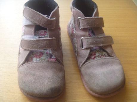 Růžové barefoot kotníčkové boty s kytičkami v. 32, tipsietoes,32