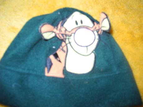 Čepice a šála, disney