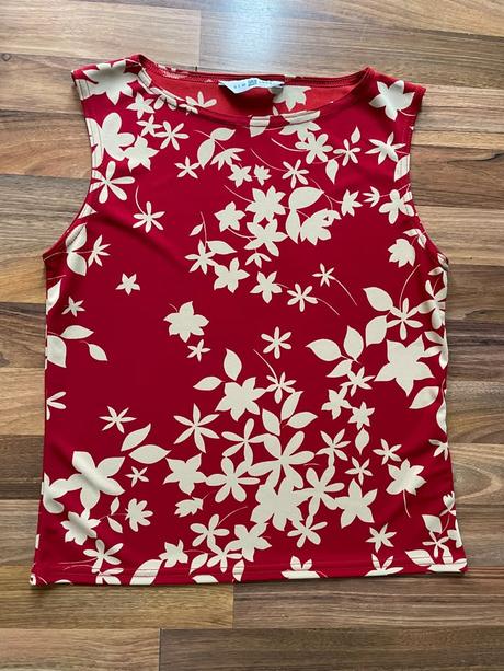 Vínový top, vel 14 tedy xl ale spíše menší cca m,, xl