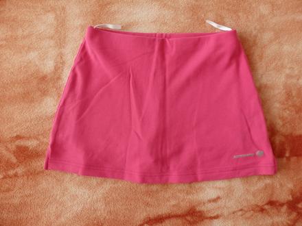 Sportovní sukně s kraťasy, 134