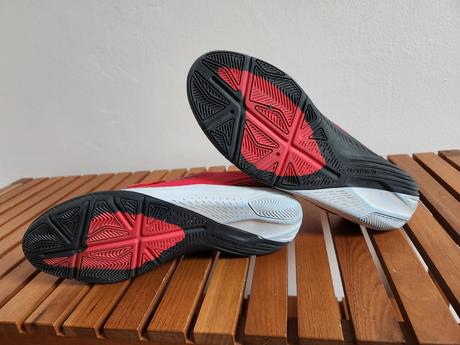 Sálové tenisky sportovní boty kipsta vel. 38, kipsta,38