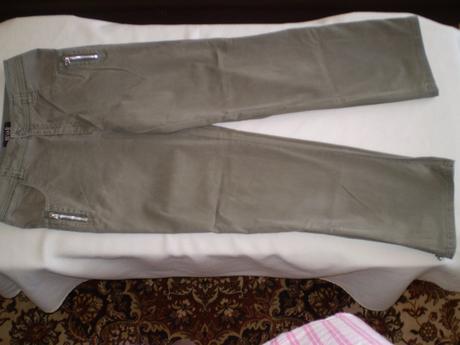 Velmi pěkné sv. zelené bavl. elastické kalhoty, bonprix,40