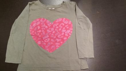 Tričko se srdíčkem, 104