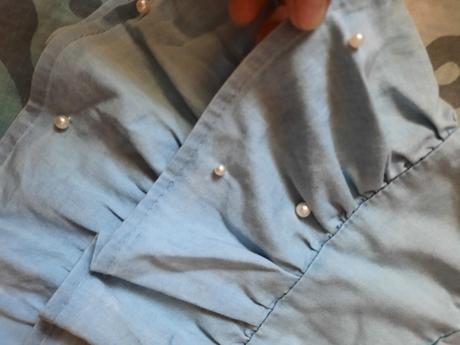 Sukně s perličkami, 122