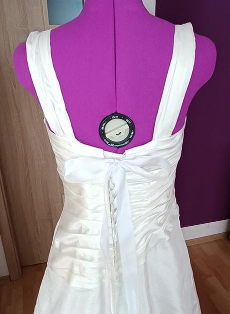 Krásné svatební šaty vel.38/40, 38