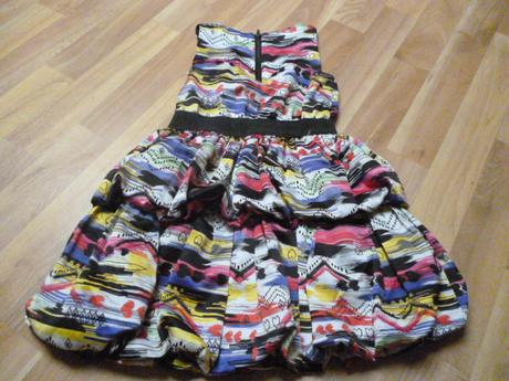 Veselé bohaté šaty limited 5-6, 116