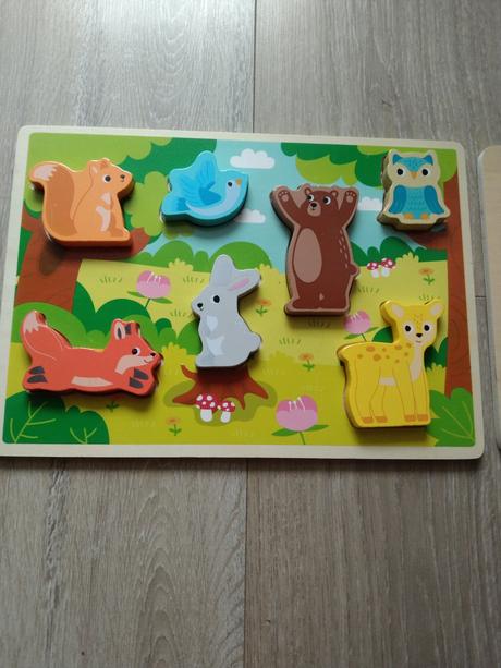 Dřevěná vkládačka se zvířátky,
