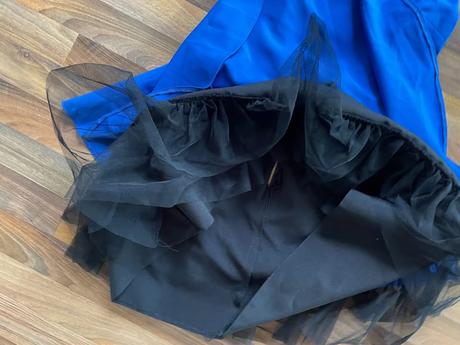 Nové modré šaty s černým volánem, vel xs a možní i, xs