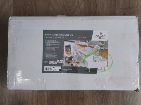 Dřevěná truhla dětský nábytek,