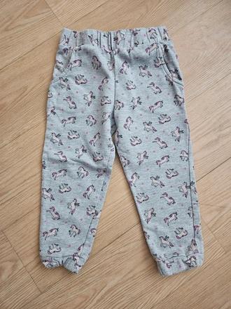 Tepláky, vel. 104, sinsay,104