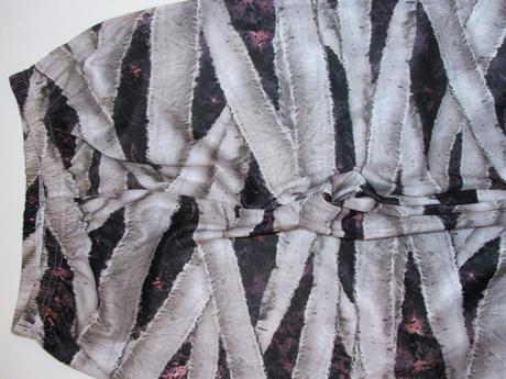 R17 kalhoty od kostýmu vel. 10-11 let, 