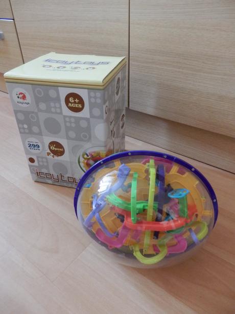 Kuličkový labyrint, hlavolam, bludiště, 