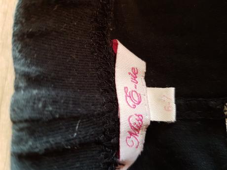 Dívčí legíny, 110