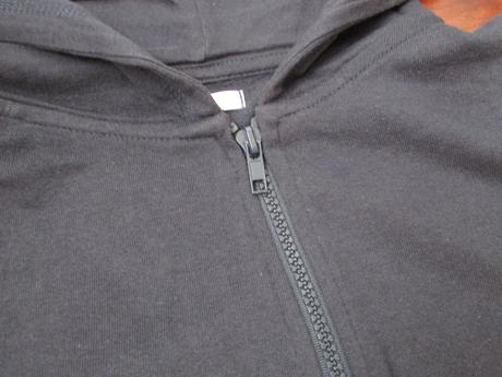 Mikina s kapucí, 122