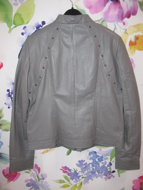 Dámská šedá bunda ze speciální jemné kůže, 46