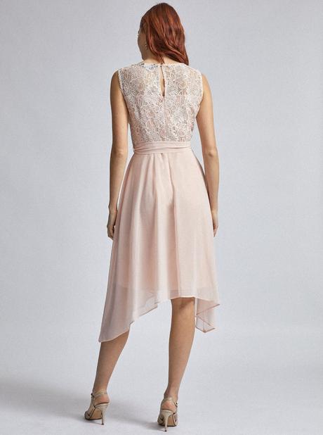 Společenské šatičky, 42