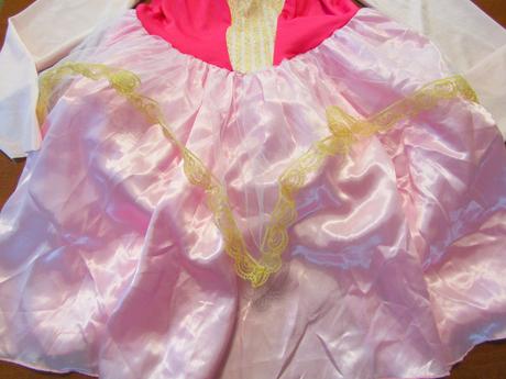 Kernevalový kostým -princezna vel 146-152, 