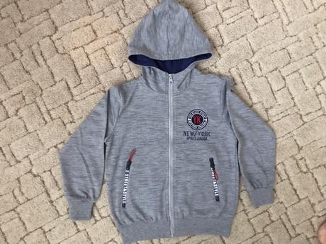 Mikina s kapucí, 116