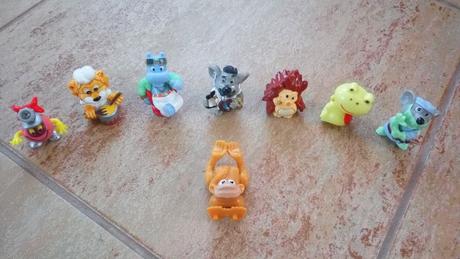Sbírka postaviček z kinder - 8 ks,