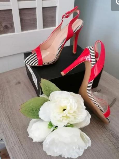 Červené sandálky, 36