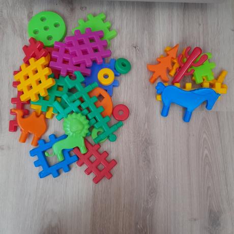 Dětská stavebnice zn. wiki,