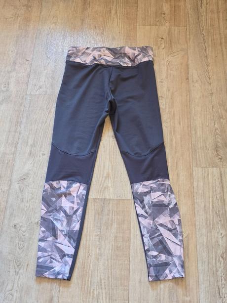 Legíny, decathlon,152