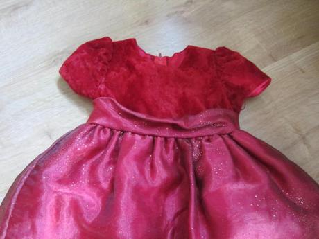 Slavnostní šaty se třpytivou sukýnkou, 98