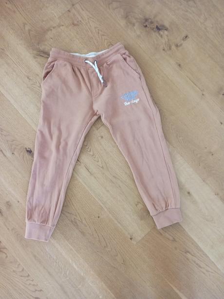 Reserved tepláky č.140/146, reserved,140