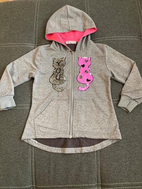 Mikina - interactivní aplikace, 110