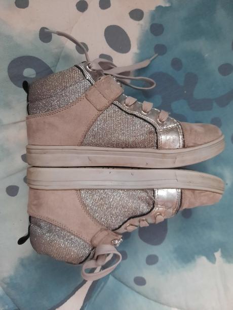 Tenisky s kamínky, baťa,33