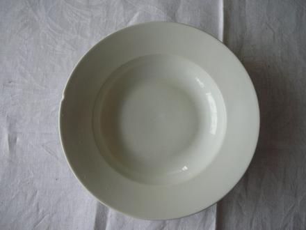 Talíř hluboký,