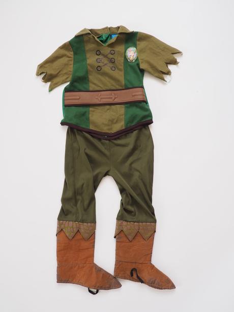 Kostým petr pan vel 104,