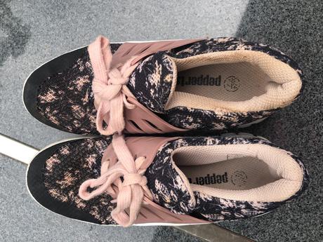 34 letni boty cerno ruzove pepperts, pepperts,34