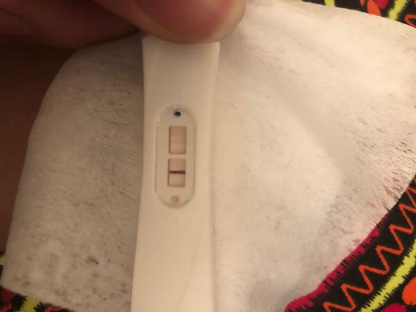 Těhotenský test. Je pozitivní?