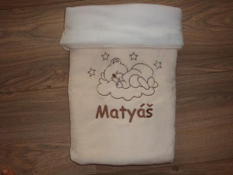 Deka s výšivkou jména na přání-více barev a obrázk,