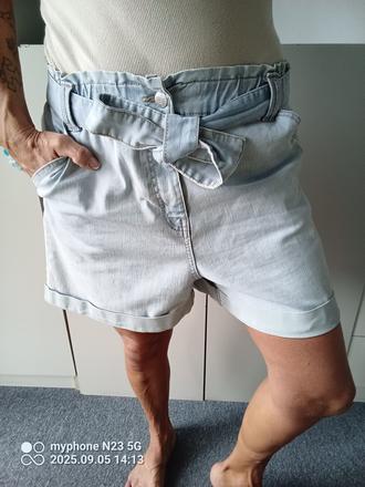 Šortky zn."beloved" vel."44/xxl", 44