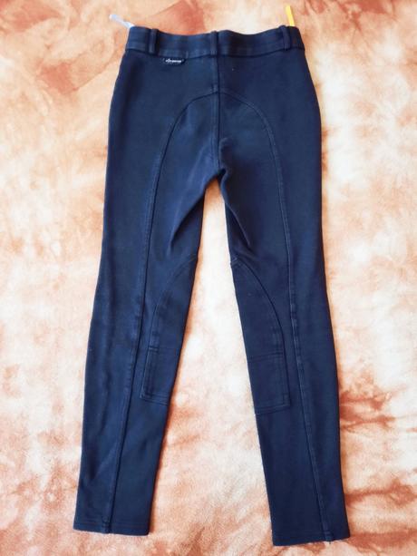 Černé rajtky, 8-10 let, 134